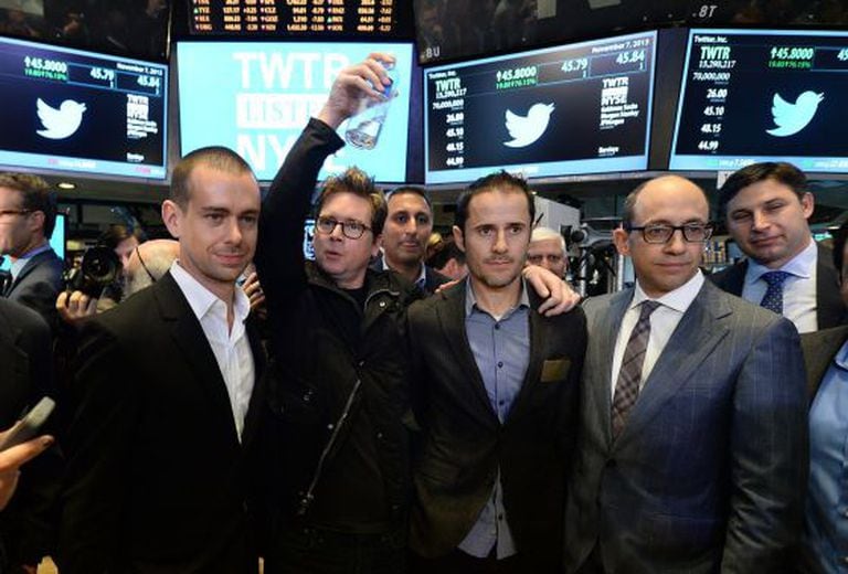 Da esquerda a direita: Jack Dorsey, 'Biz' Stone, Evan Williams e 'Dick' Costolo em Wall Street em 7 de novembro de 2013.