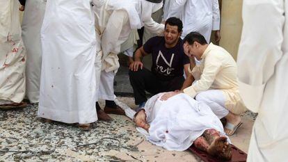 Atentado do EI no Kuwait deixa ao menos 25 mortos. 