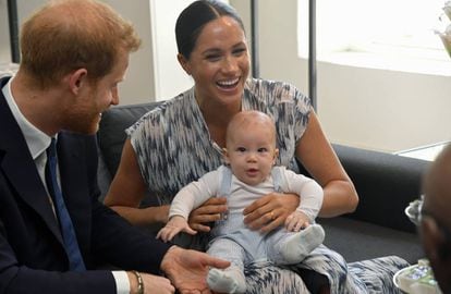 Harry, Meghan Markle e seu filho Archie durante visita à África do Sul, em setembro de 2019.