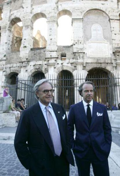 Os magnatas Diego e Andrea Della Valle, donos da Tod's, diante do Coliseu.