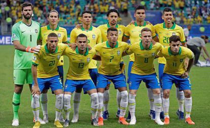 Brasil deve ter alterações no time titular para o jogo contra o Peru.