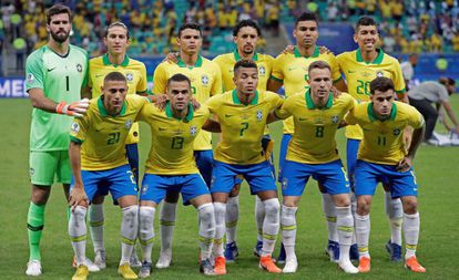 Brasil deve ter alterações no time titular para o jogo contra o Peru.