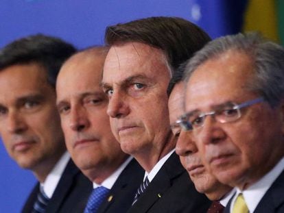 Jair Bolsonaro, Hamilton Mourão e Paulo Guedes em evento nesta quarta-feira. 