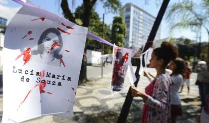 Ato em memória das mulheres vítimas da ditadura militar no Rio em 2016.