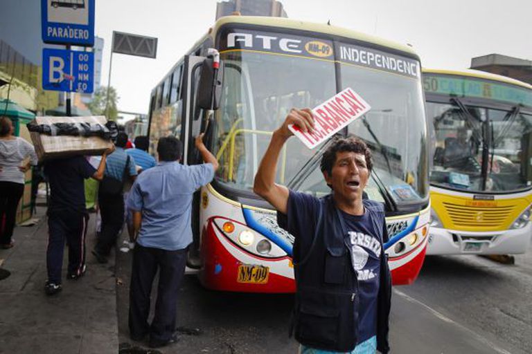 Um ônibus em Lima.