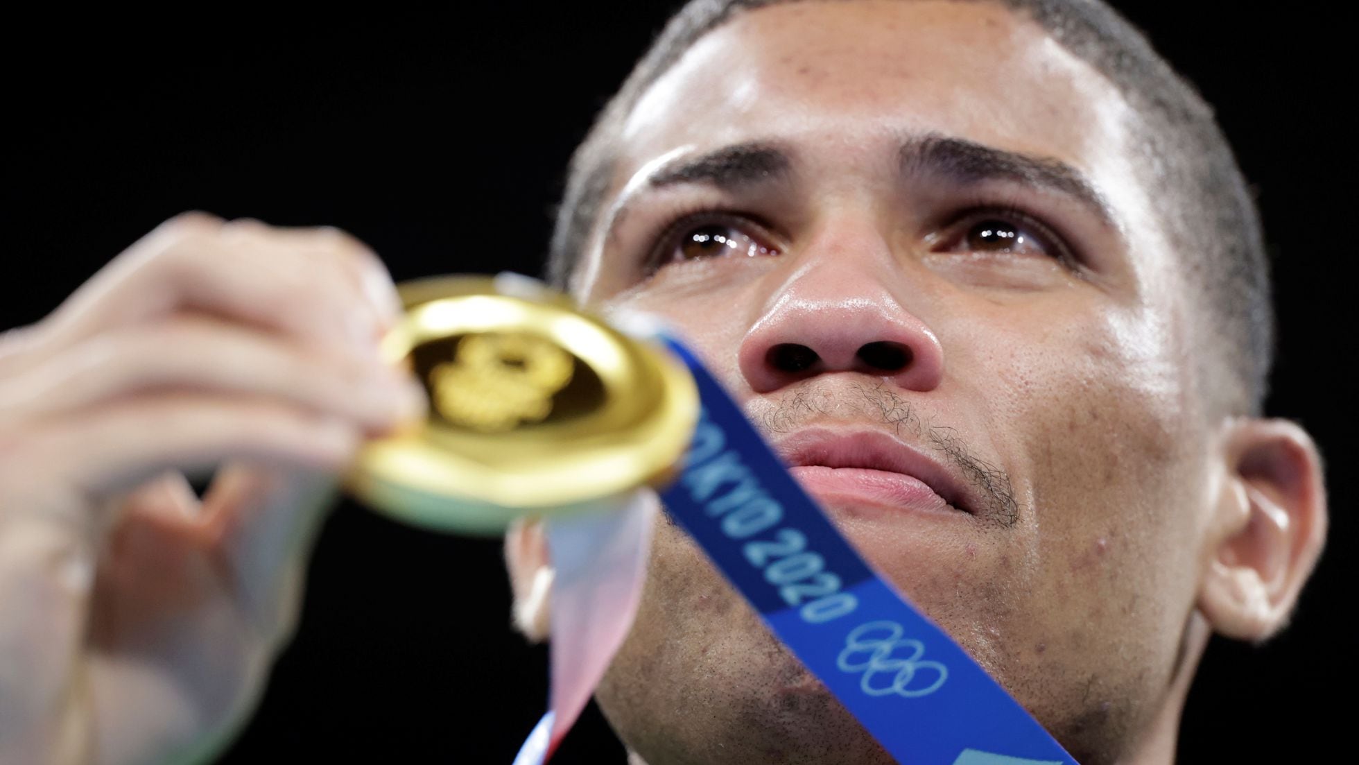 Hebert Conceição derrota russo e chega na final olímpica do boxe