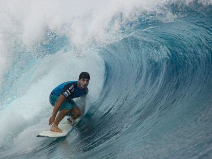 O surfista brasileiro Ricardo dos Santos.