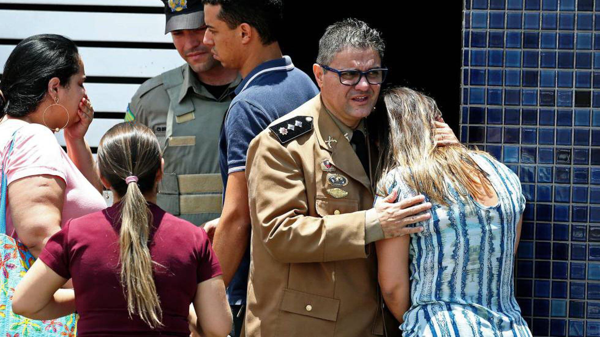 Alunos passam mal após suposta infestação de piolho de pombo em escola de  Goiânia