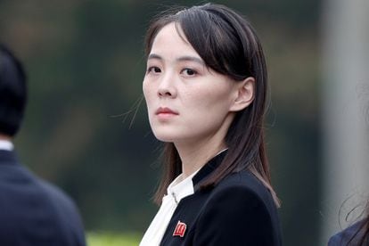 Kim Yo-Jong, irmã do líder norte-coreano Kim Jong-Un, durante uma cerimônia no Mausoléu de Ho Chi Minh, em Hanói, Vietnã, em março de 2019