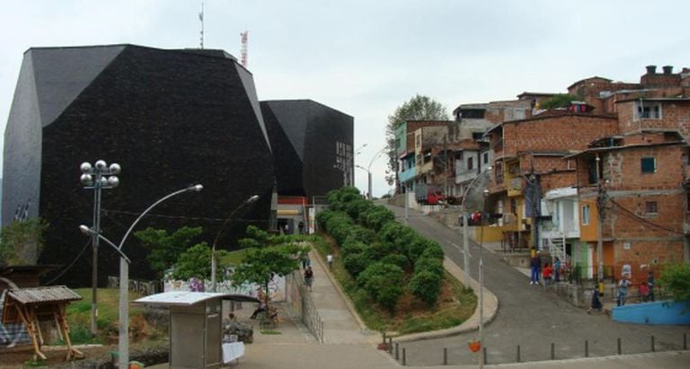 A Biblioteca Plaza España em Medellín, na Colômbia.