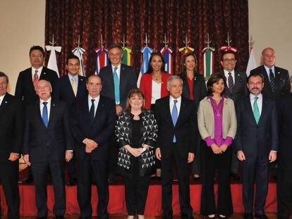 Os chanceleres do Mercosul e da Aliança do Pacífico durante a reunião em Buenos Aires.