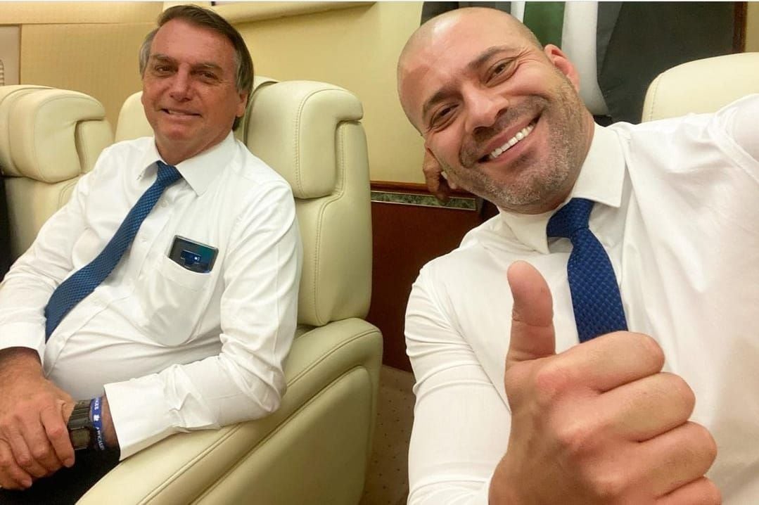 O presidente Jair Bolsonaro e o deputado federal Daniel Silveira em imagem publicada no perfil do Instagram do parlamentar em novembro de 2020.