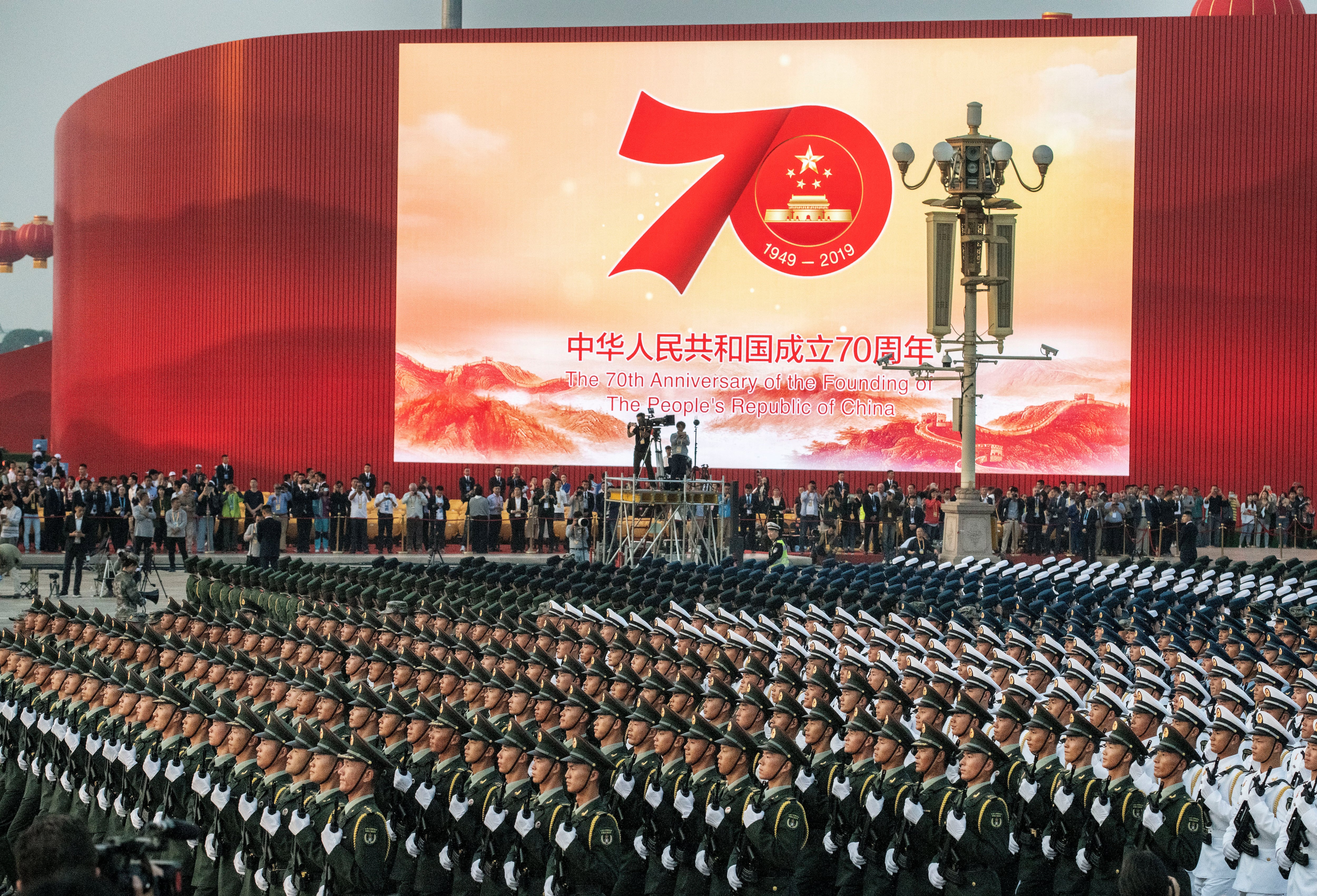 Militares chineses, em 1 de outubro do ano passado em Tiananmen, no último ensaio do desfile.