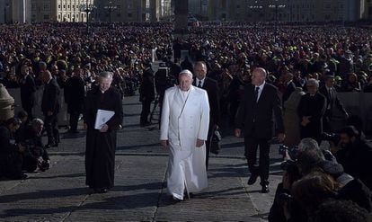 O papa Francisco na praça de São Pedro, em fevereiro de 2016.