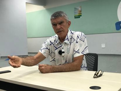 O professor e ex-prefeito Veveu Arruda, que impulsionou a revolução educacional em Sobral, na quinta-feira passada, numa escola pública do município.