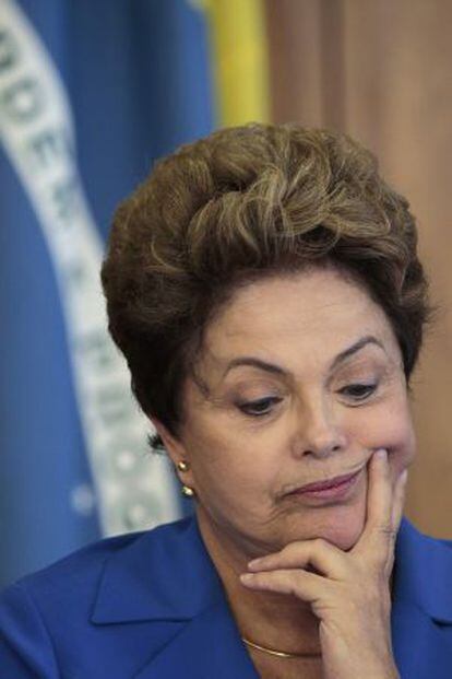 Dilma Rousseff em reuni&atilde;o com PSD, no Planalto nesta quarta.  