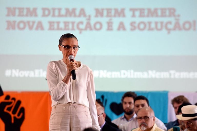 Marina Silva discursa em evento da Rede em Brasília por novas eleições.