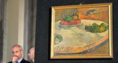 'Fruits sul une table ou nature au petit chien', o quadro Gauguin recuperado pela polícia italiana.