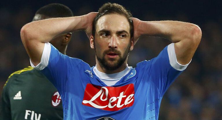 Artilheiro, Higuaín jogou mal.