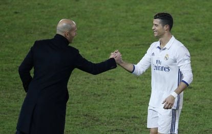 Zidane e Cristiano Ronaldo durante a final do Mundial.