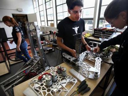 A rede de escolas High Tech High da Califórnia é pioneira na aprendizagem com base em projetos.