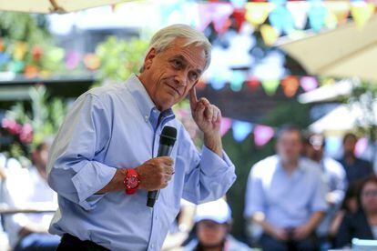 O candidato presidencial Sebastián Piñera em um comício em Santiago de Chile, na quarta-feira, dia 13.