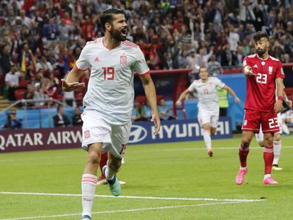 Diego Costa comemora gol marcado contra o Irã.