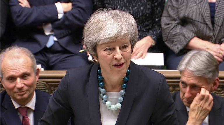 Theresa May discursa na Câmara dos Comuns nesta segunda-feira, 10