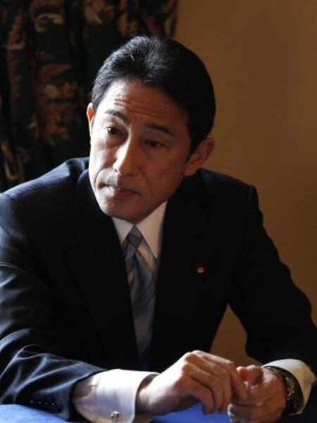 Fumio Kishida, chanceler do Japão, durante sua visita à Espanha.