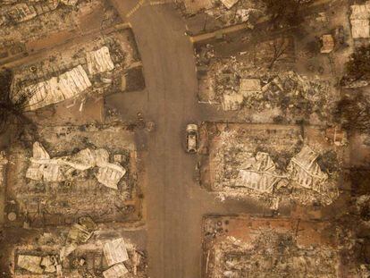Vista aérea de Paradise depois do incêndio florestal.