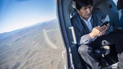 Evo Morales a caminho de Chuquisaca, em plena campanha eleitoral.