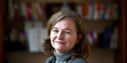 Nathalie Loiseau é a diretora da Ècole Nationale d’Administration. É diplomata, defende o papel da ENA – formar generalistas e não especialistas – e viveu cinco anos nos Estados Unidos (trabalhou na Embaixada da França em Washington DC).