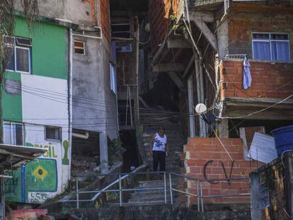 Foto da favela de Santa Marta no Rio de Janeiro.