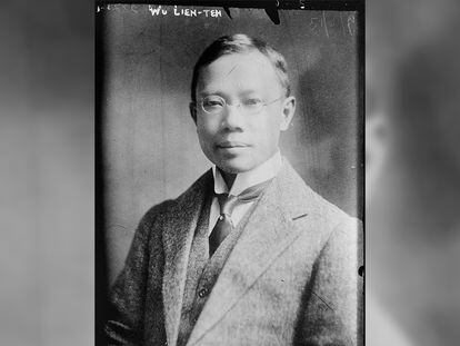 O doutor Wu Lien-teh, em uma fotografia tirada entre 1910-1915.