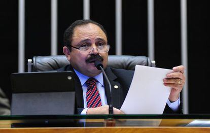 Waldir Maranhão preside sessão da Câmara.