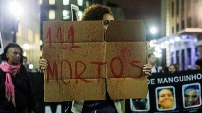 Movimentos sociais promovem ato para relembrar, vinte e quatro anos depois, o massacre do Carandiru