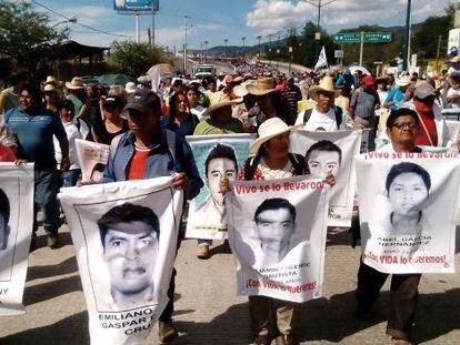 Protesto em Guerrero (México) pelos estudantes desaparecidos em Iguala.