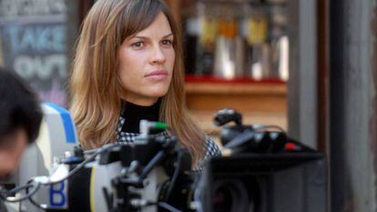 A atriz Hillary Swank.