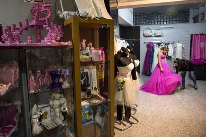 A loja Principesa de Vallecas (Madri), especializada em festas de 15 anos