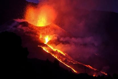 Cratera do vulcão de La Palma.