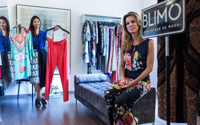 Mariane Salerno criou a Blimo, uma biblioteca de roupas femininas.