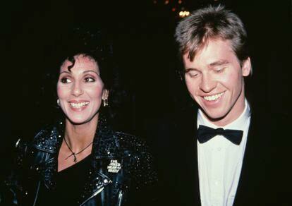 Cher e Val Kilmer, durante a festa dos prêmios Tony, em 1982.