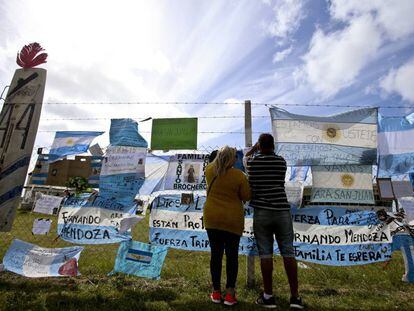 Familiares de tripulantes do submarino argentino ARA San Juan.