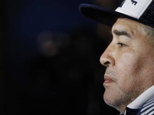 Maradona, hoje treinador do Gimnasia y Esgrima de La Plata.