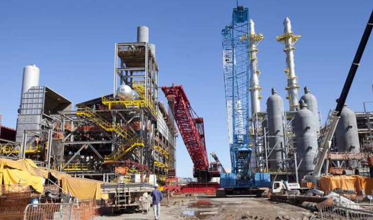 Refinaria de Abreu e Lima, construída por quatro das investigadas.