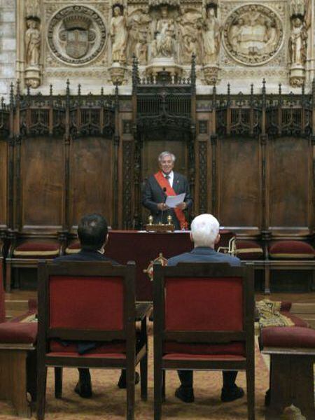 Joan Clos, ex-prefeito de Barcelona, ao realizar o primeiro casamento gay, há 11 anos.