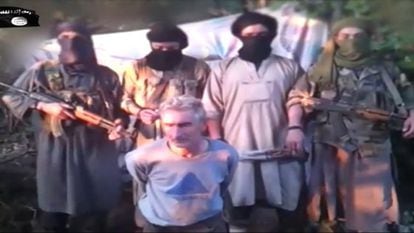 Imagem do vídeo da decapitação do refém francês.
