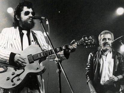 Raul Seixas e Paulo Coelho em show no Canecão, em 1970.