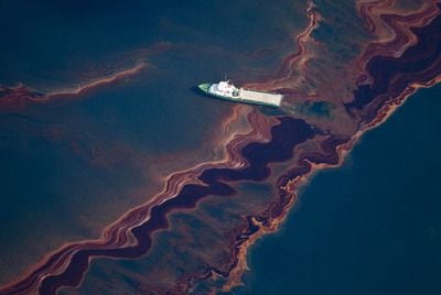 Derramamento de petróleo no golfo do México depois da explosão da plataforma ‘Deepwater Horizon’.