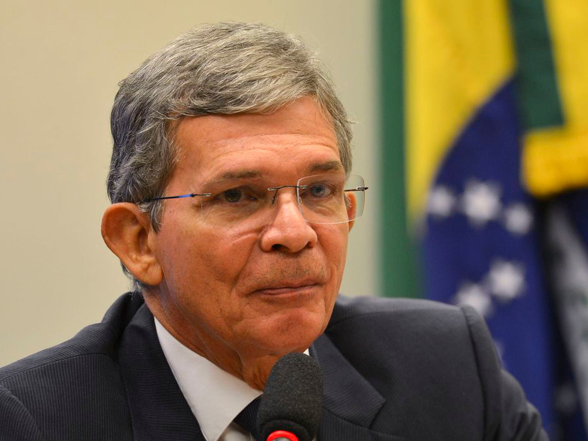 O Bolsonaro acha que é dono da Petrobras', diz ex-presidente da empresa -  Estadão